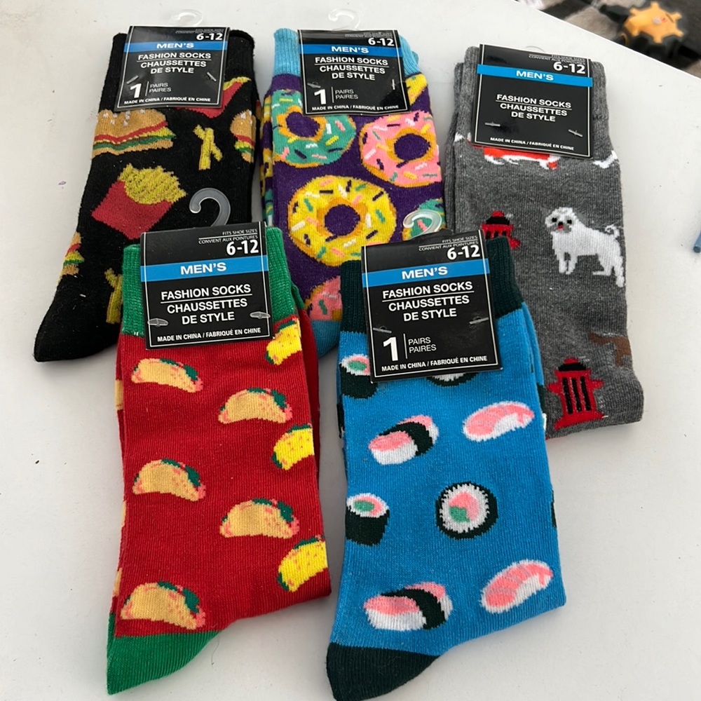 NWT Fashion Pattern Socks Sz 6-12 All Five In Price!